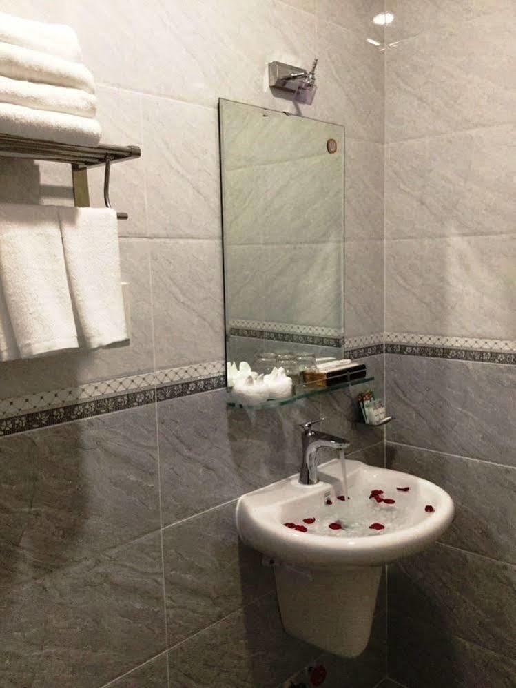 Jiny Tran Hotel Duong Dong  Exteriér fotografie